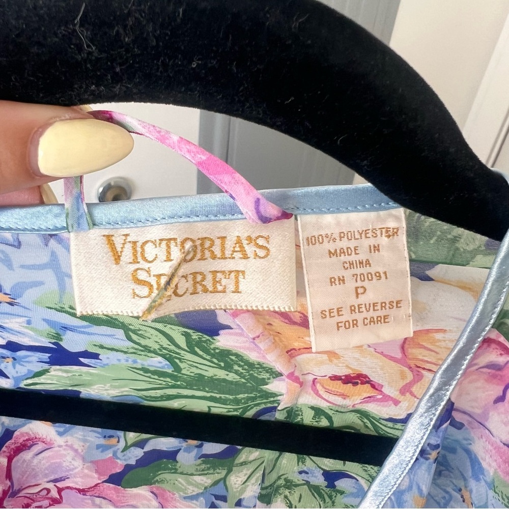 Vintage Victoria's Secret Floral Robe- Size XS/S - Picture 6 of 7